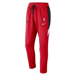 Nike Men's Chicago Bulls ThermaFlex Sweatpants Red